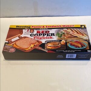 NIB Red Copper Flipwich